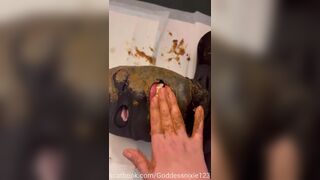 Goddess’s newest shit eater