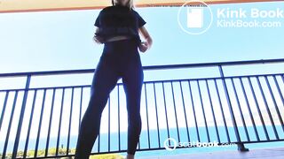 facendo la cioccolata sul balcone di casa