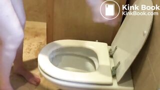 Milf Big Shits on Toilet Compilation