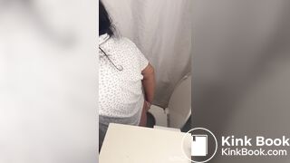 Filipina Gf wipes ass