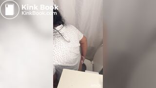 Filipina Gf wipes ass