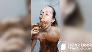 A Saggy Lady sucks a Turd