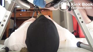 Cute mistress gives newbie thick load