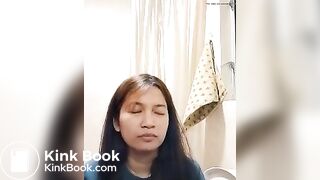 Girl Farting in The Toilet part 1