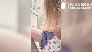 Pooping my diaper P2