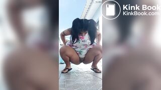 Colombian shit on balcony