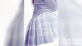 Chinese girl Pooping - video 4