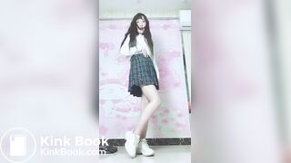Chinese girl Diarrhea - video 3