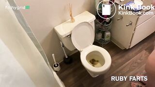 BBW Girl Shits while You Shower