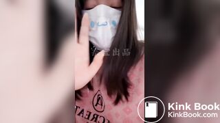 Diarrhea girl begs for toilet