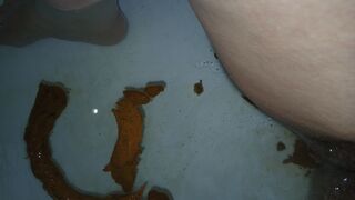 Underwater farts and shit