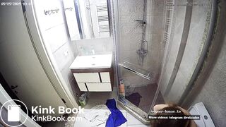 ROZA SEXY POOPING