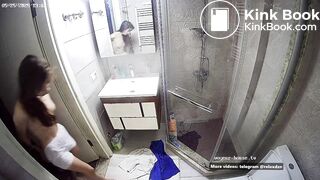 ROZA SEXY POOPING