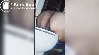 Fat ass shitting - video 7