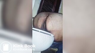Fat ass shitting - video 7