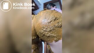 Slo-mo PAWG scat twerk