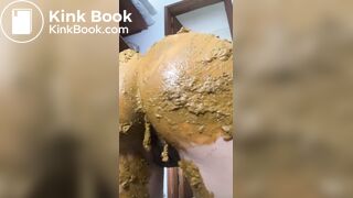 Slo-mo PAWG scat twerk