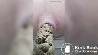 Before anal sex poop