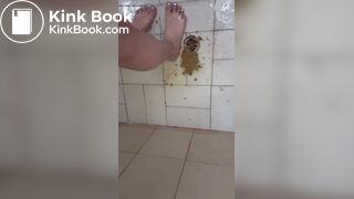 Dumb Latina shits the floor of her bathroom