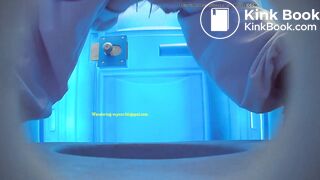 Woman piss - video 8