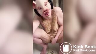 Nasty ugly cunt plays with shit
