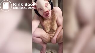 Nasty ugly cunt plays with shit