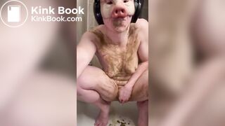 Nasty ugly cunt plays with shit