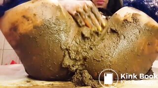 Brunette shits smears stuffs pussy and tastes