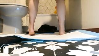 CnG Girl with red-colored hair shits - compilation