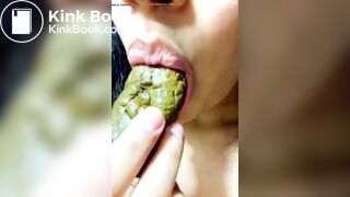 Preciosa ... Chupando su propio Mojón