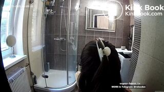 SEXY GIRL LOUD PLOPS WHILE READING A BOOK