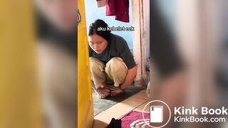 Desperate Girl Need To Poop - video 2