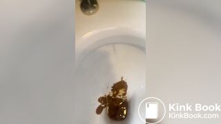 Back poop from a sexy brunette 2