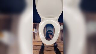 Goddess sera-马桶的宵夜