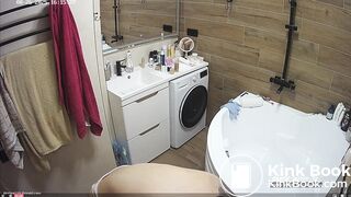 BIG ASS GIRL HEAVY PLOPS