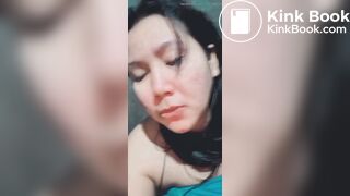 Indonesian girl shitting