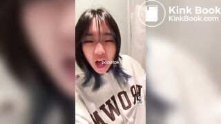 Ivy League girl pooping