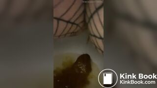LIQUID-SHIT-CLOSE_UP