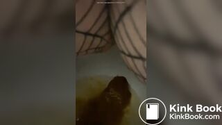 LIQUID-SHIT-CLOSE_UP
