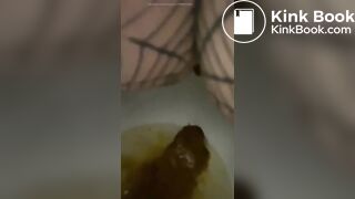LIQUID-SHIT-CLOSE_UP