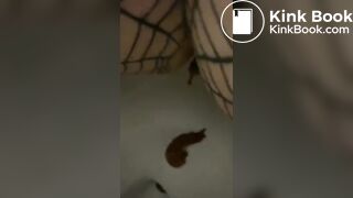 LIQUID-SHIT-CLOSE_UP