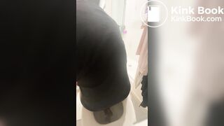 Girl pooping - video 864