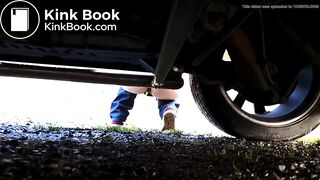 Girl shitting outdoor - video 5