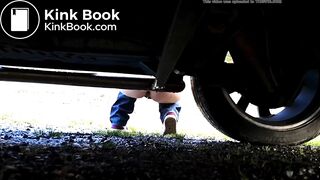 Girl shitting outdoor - video 5