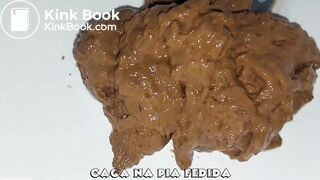 Latina Pooping in the Sink