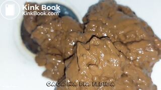 Latina Pooping in the Sink