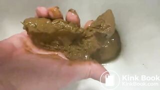 HUGE GERMAN OMA ON THE TOILET POT