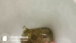 HUGE GERMAN OMA ON THE TOILET POT