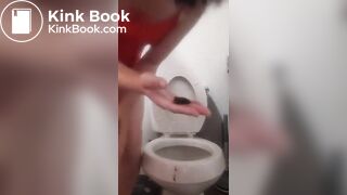Filling her ass back up with smelly poop