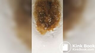 女の子が下痢をする - video 3